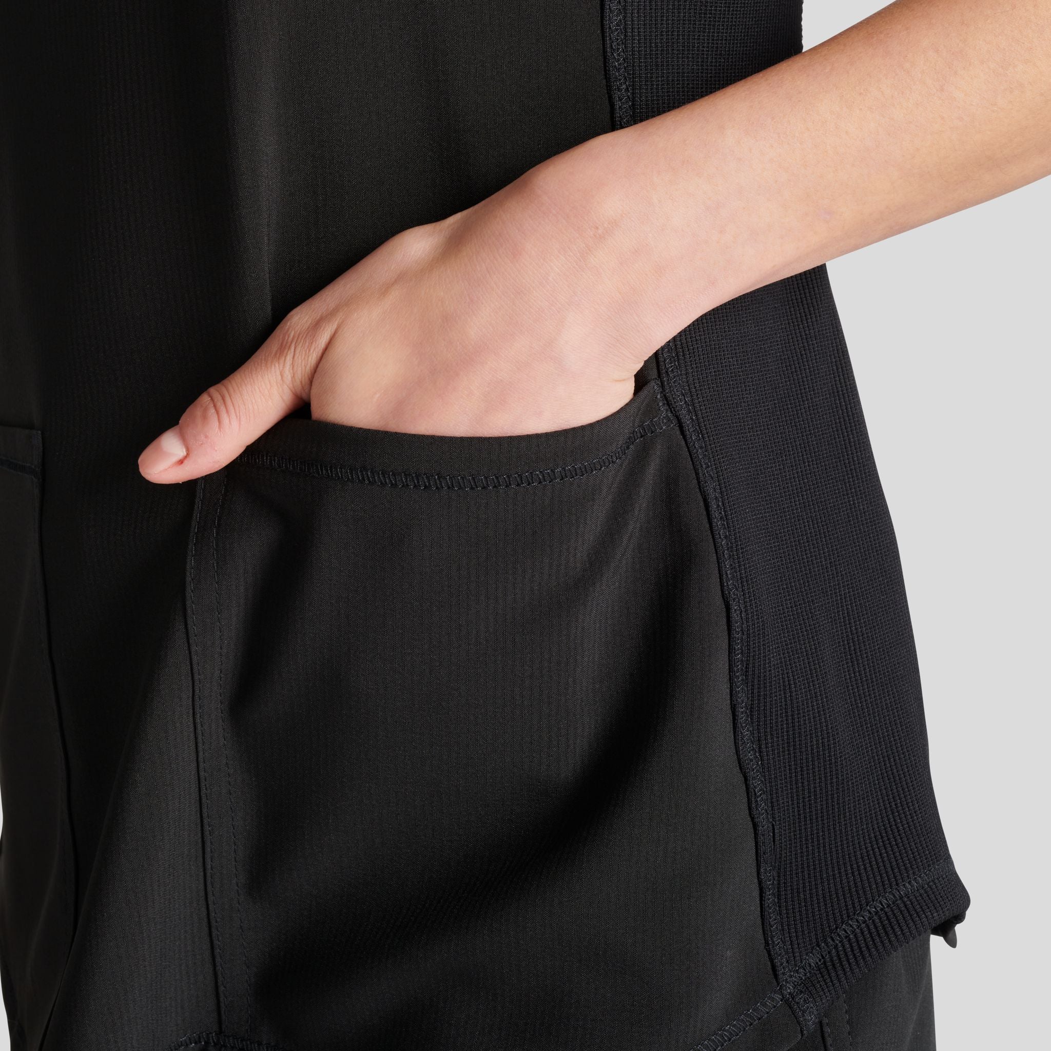 CHEROKEE_ck749a_black_pocket